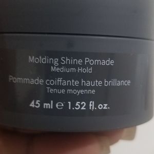 Monat shine styling pomade